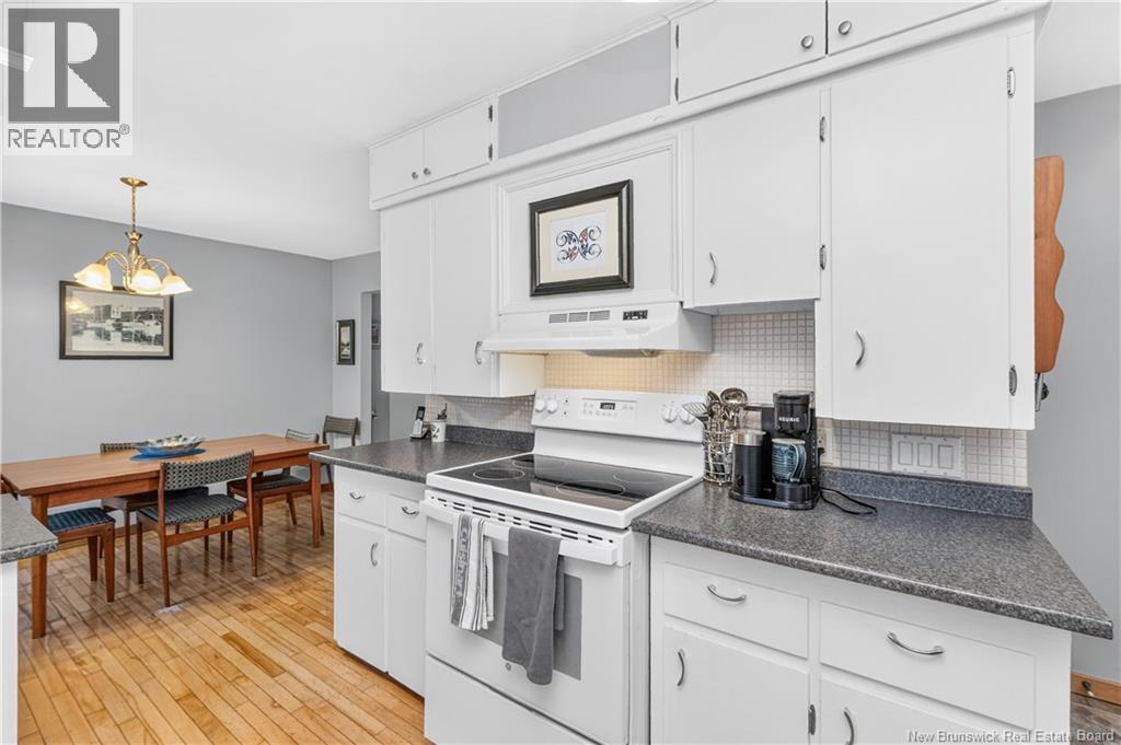 99 Summit Avenue, Sussex, New Brunswick E4E 1A7 - Photo 11 - NB144555