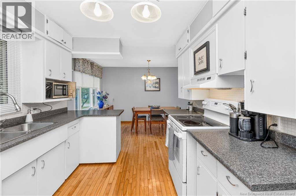 99 Summit Avenue, Sussex, New Brunswick E4E 1A7 - Photo 10 - NB144555
