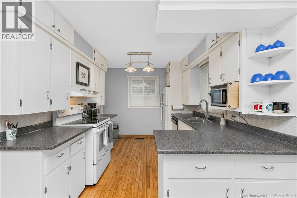 99 Summit Avenue, Sussex, New Brunswick E4E 1A7 - Photo 6 - NB144555