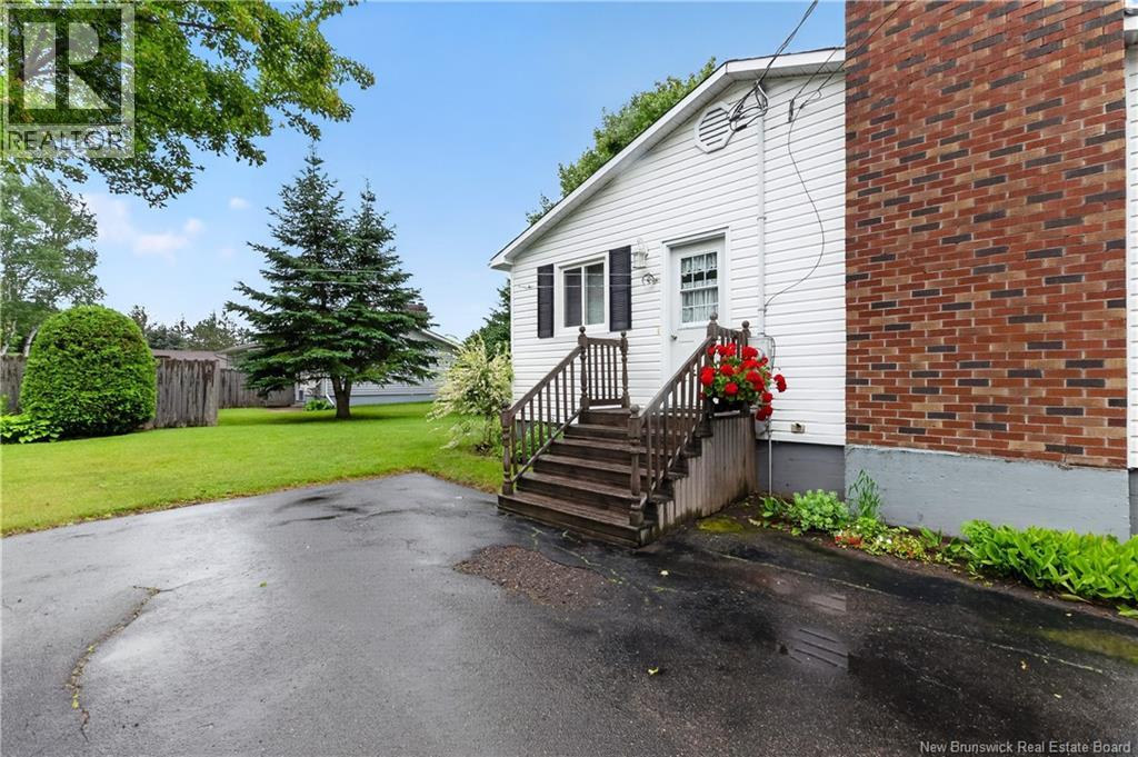 99 Summit Avenue, Sussex, New Brunswick E4E 1A7 - Photo 46 - NB144555