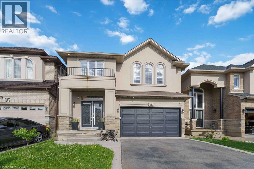 212 CHARTWELL Circle, Hamilton, Ontario