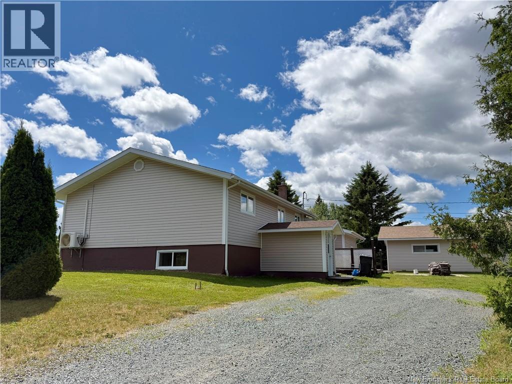 228 Foulem, Beresford, New Brunswick  E8K 1N3 - Photo 6 - NB144417