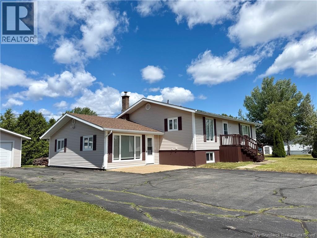 228 Foulem, Beresford, New Brunswick  E8K 1N3 - Photo 2 - NB144417
