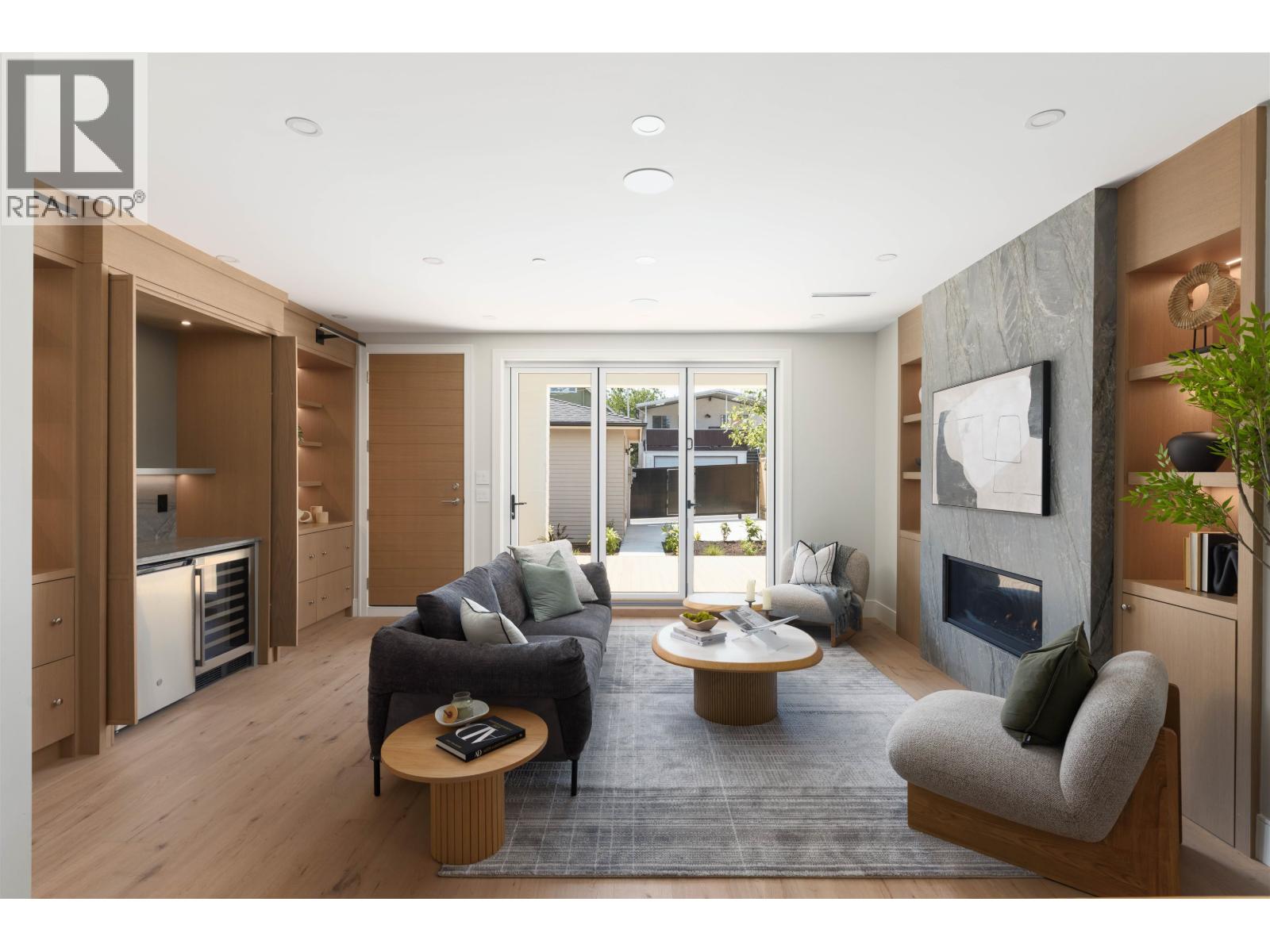 2 242 E 20th Avenue, Vancouver, British Columbia  V5V 1M1 - Photo 4 - R3147822