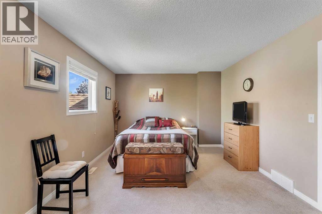 6, 156 Canoe Drive SW, Airdrie, Alberta  T4B 2Z3 - Photo 18 - A2331253