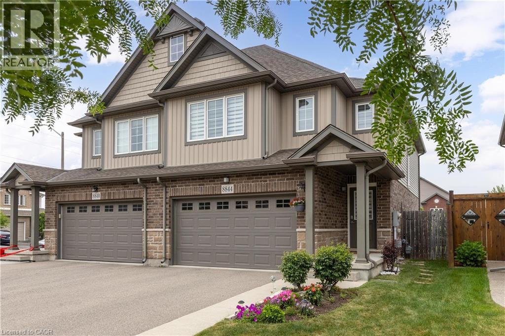 8844 Silverstar Court, Niagara Falls, Ontario  L2H 0B8 - Photo 1 - 40850594