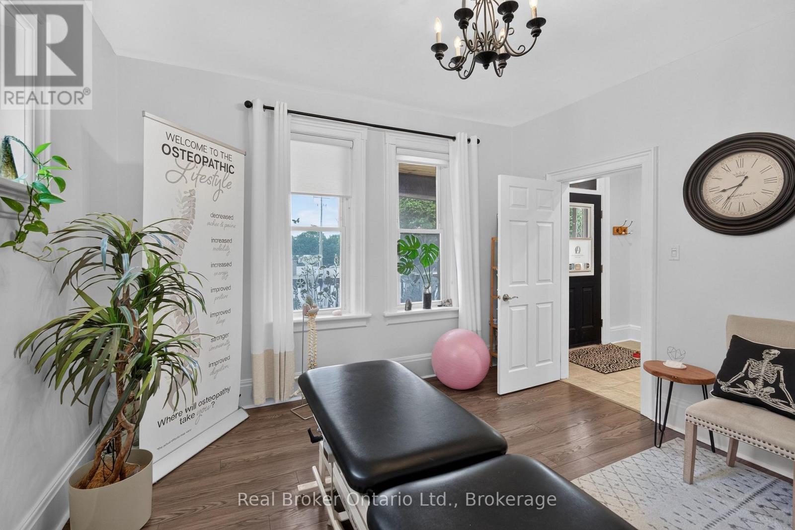 155 Lancaster Street W, Kitchener, Ontario  N2H 4T7 - Photo 8 - X13597464
