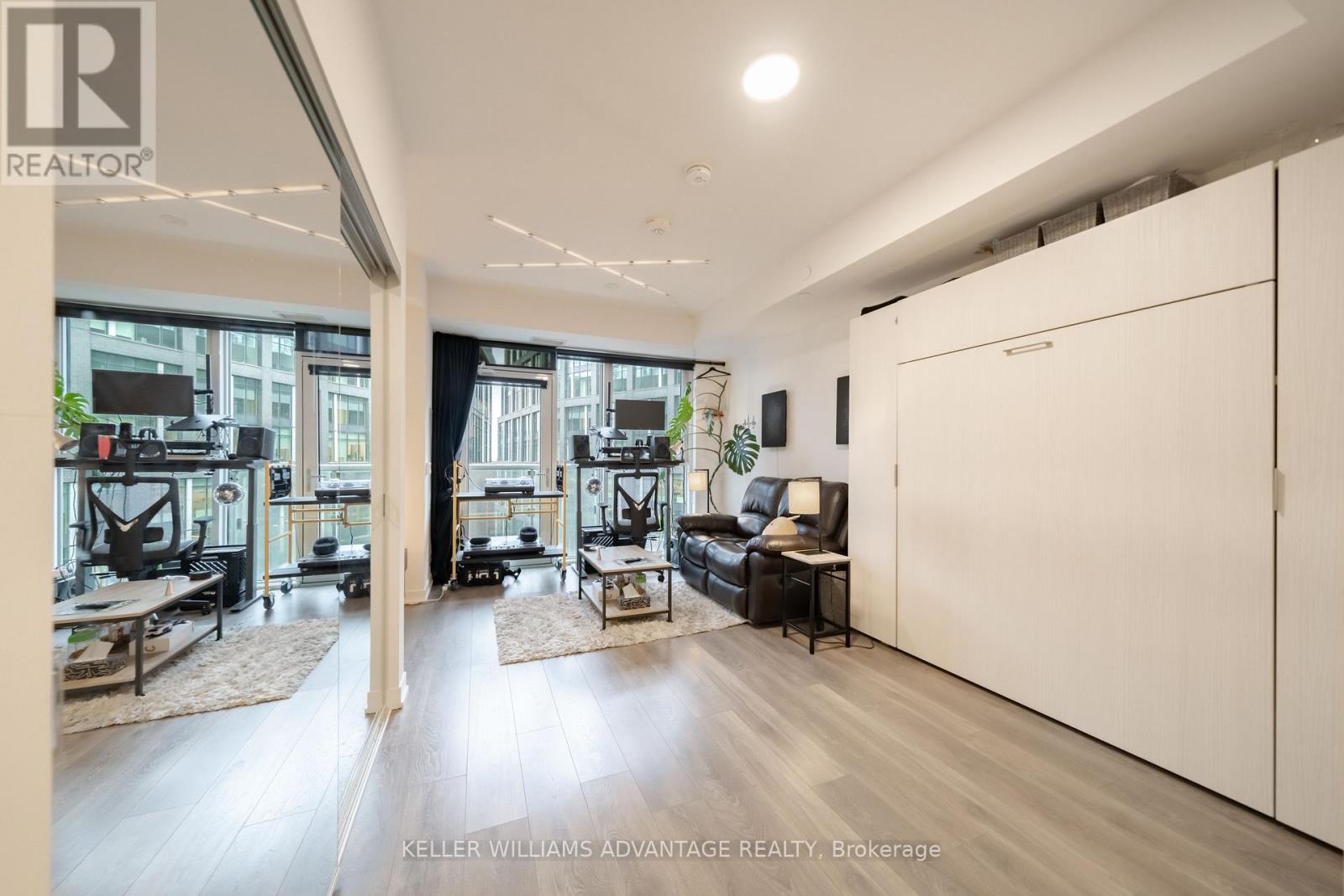 1009 - 20 Richardson Street, Toronto, Ontario  M5A 0S6 - Photo 2 - C13597508