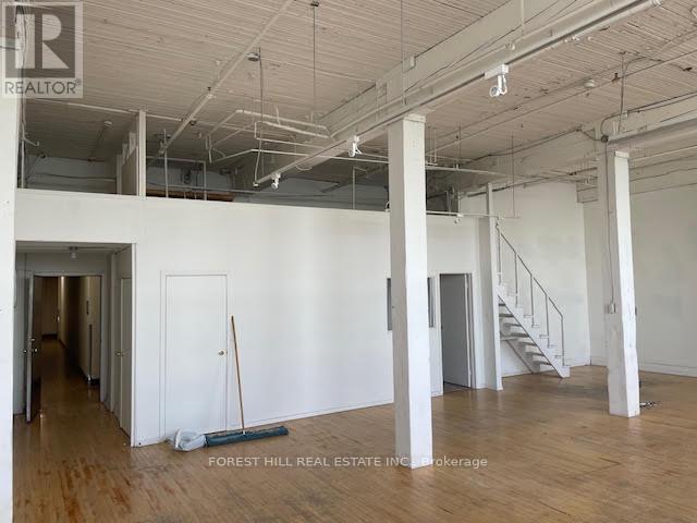 203 - 9 DAVIES AVENUE Toronto (South Riverdale), ON M4M 2A6