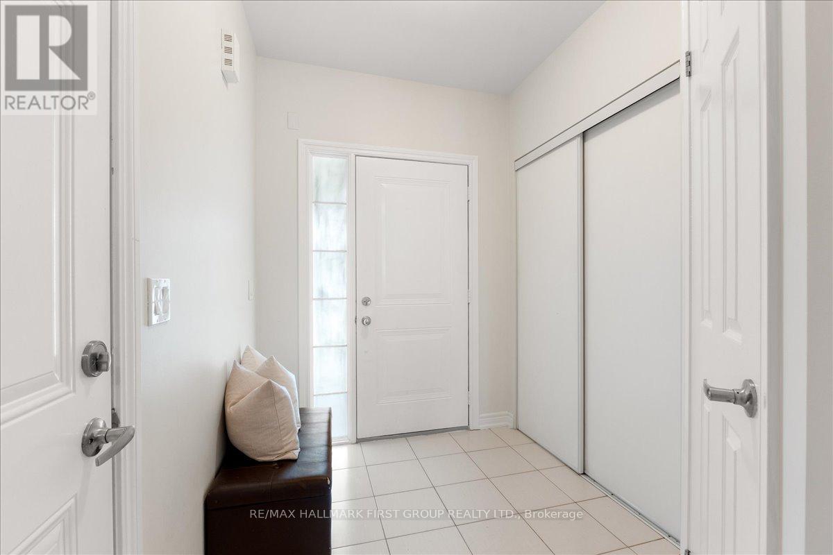 2361 Steeplechase Street, Oshawa, Ontario  L1L 0E3 - Photo 5 - E13597336