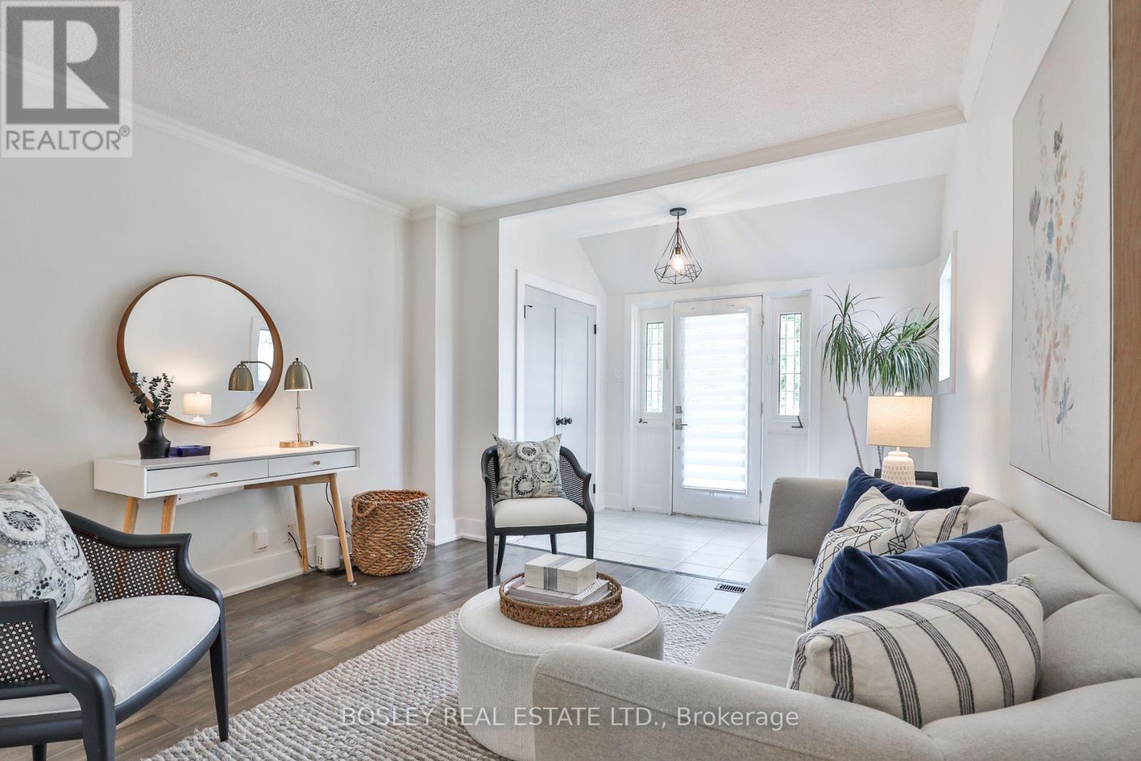 373 Sammon Avenue, Toronto, Ontario  M4J 2A6 - Photo 2 - E13597416