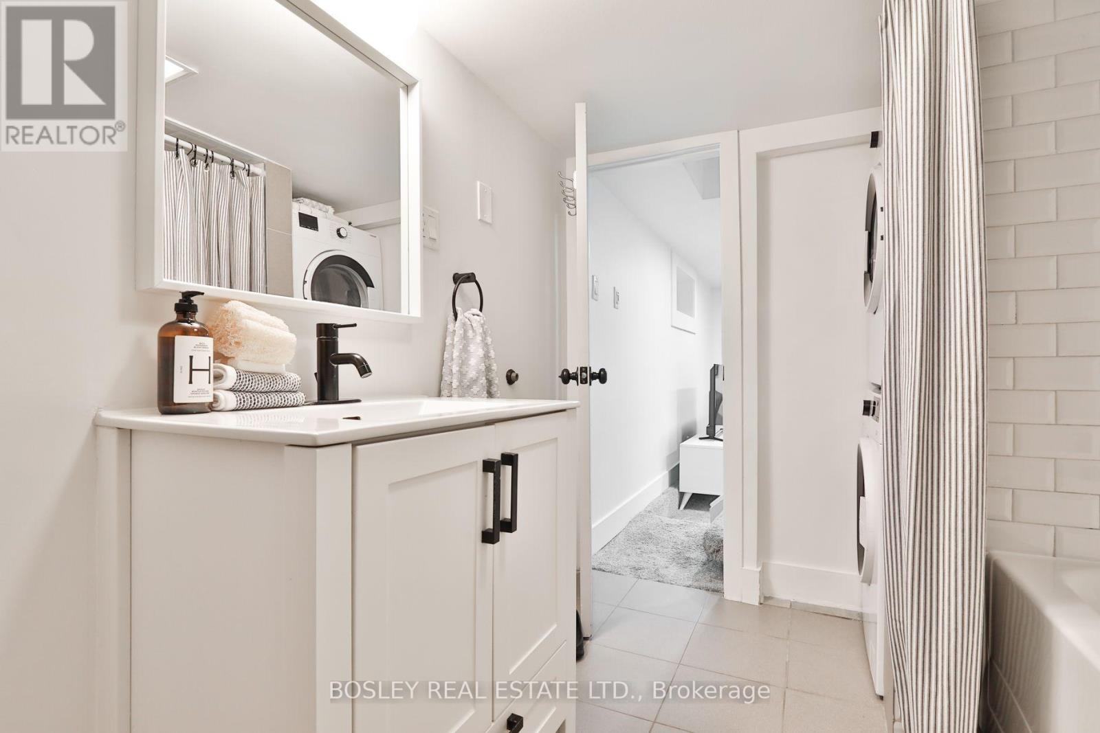 373 Sammon Avenue, Toronto, Ontario  M4J 2A6 - Photo 28 - E13597416