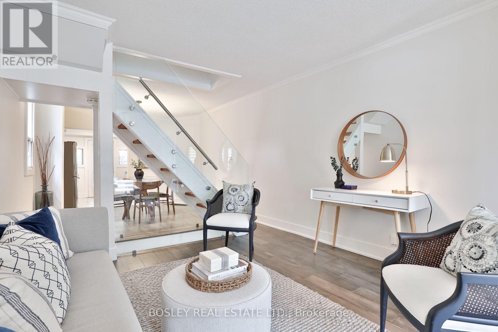 373 Sammon Avenue, Toronto, Ontario  M4J 2A6 - Photo 7 - E13597416