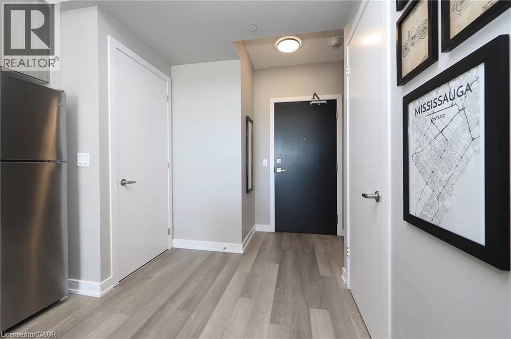 5240 Dundas Street Unit# B504, Burlington, Ontario  L7L 0J6 - Photo 3 - 40836388
