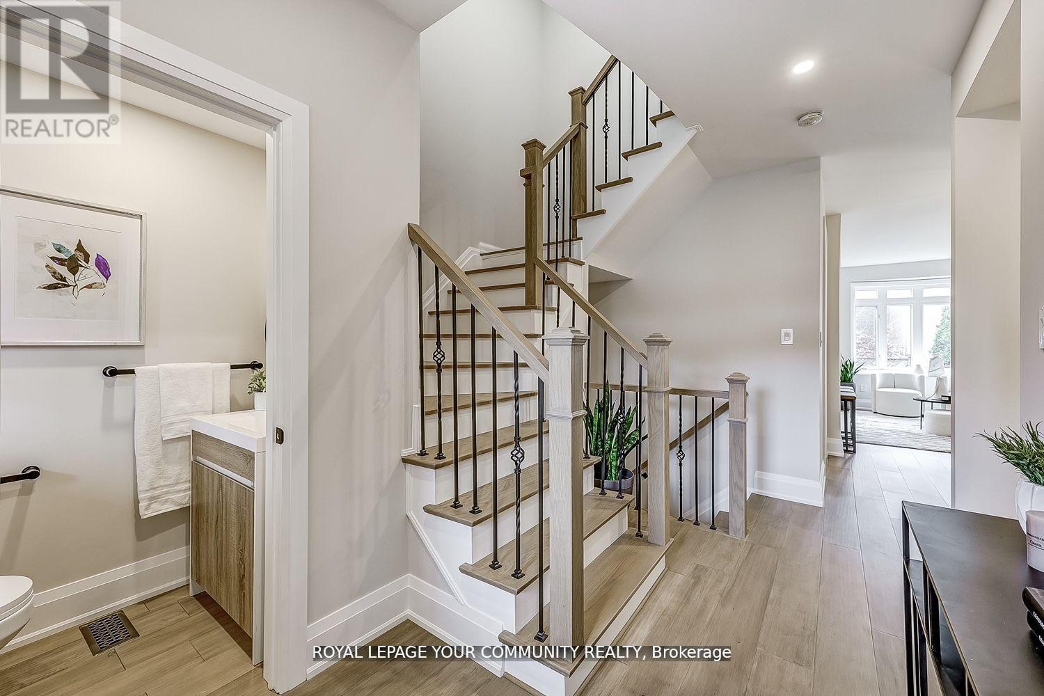 43 Gauguin Avenue, Vaughan, Ontario  L4J 9J7 - Photo 4 - N13597370