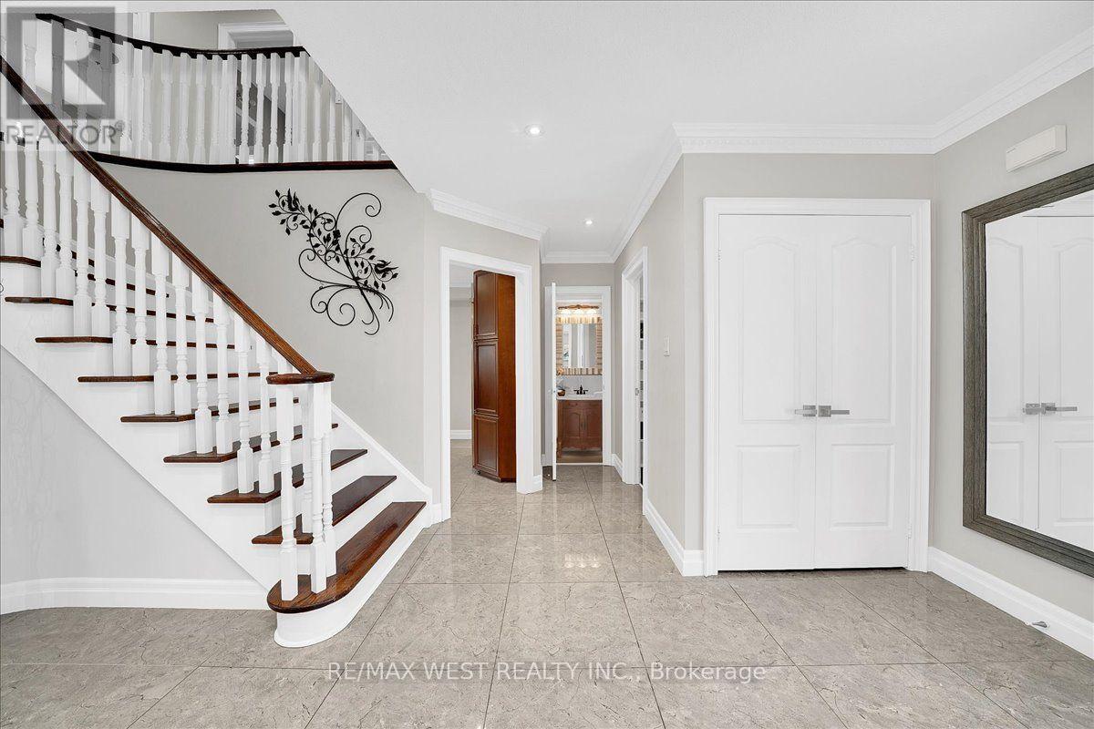 107 Wildhaven Crescent, Vaughan, Ontario  L6A 2G8 - Photo 12 - N13597452