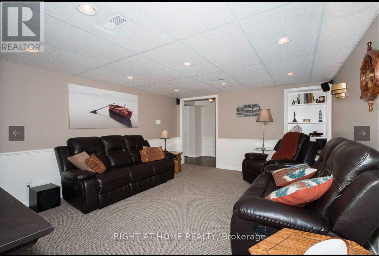 89 Monkswood Crescent, Newmarket, Ontario  L3Y 2J9 - Photo 7 - N13597494