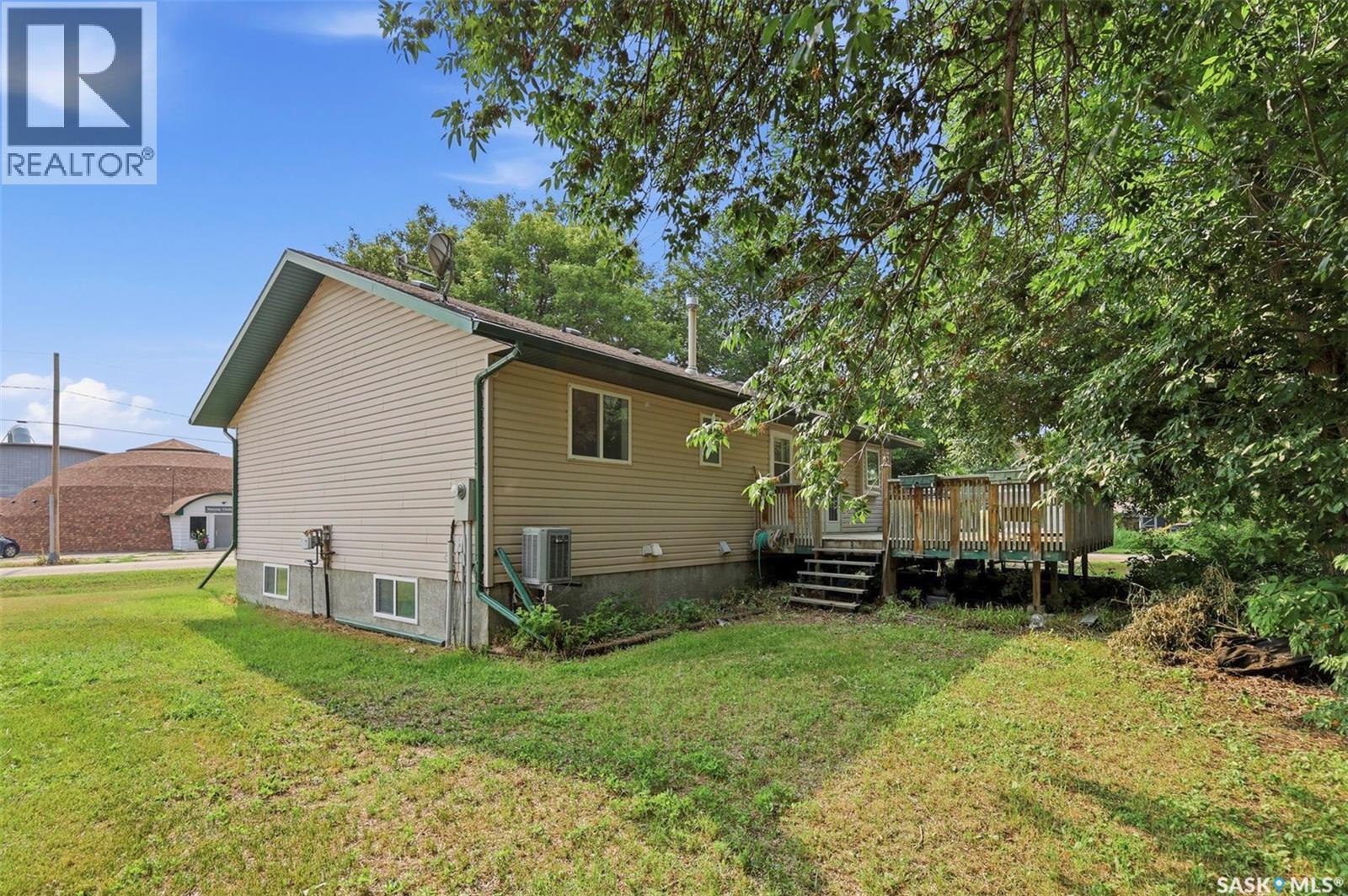 114 First Avenue W, Vanscoy, Saskatchewan  S0L 3J0 - Photo 28 - SK042552
