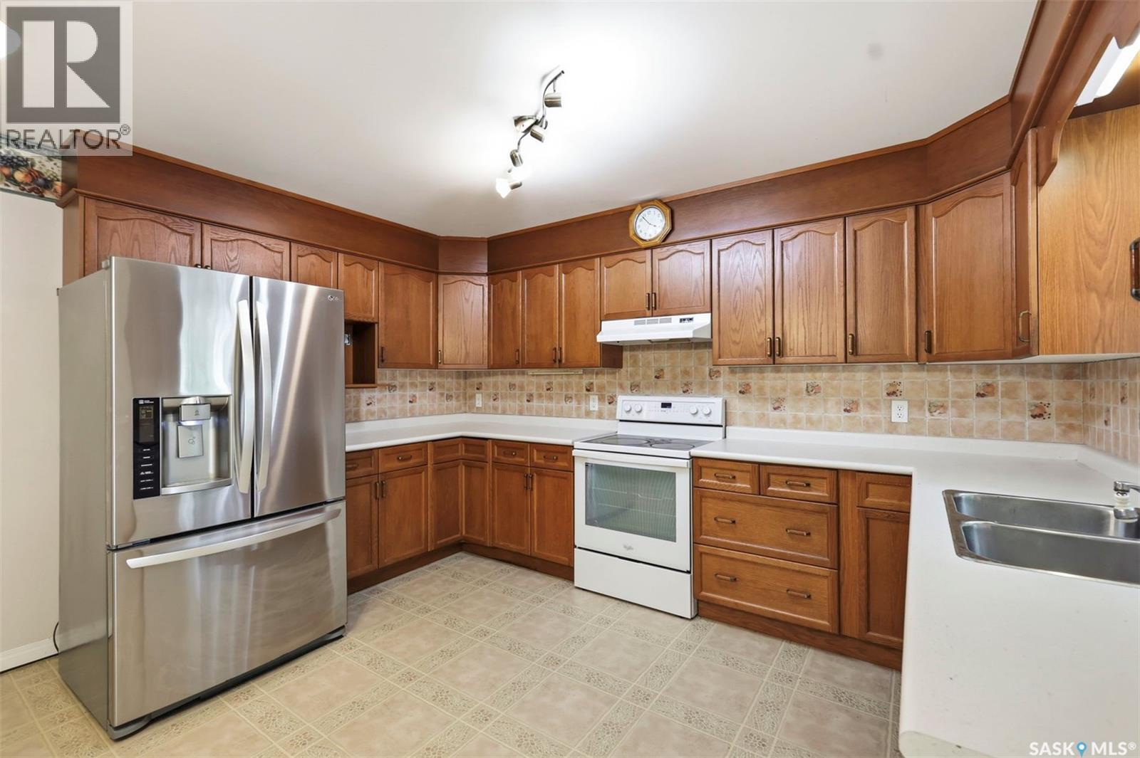 114 First Avenue W, Vanscoy, Saskatchewan  S0L 3J0 - Photo 6 - SK042552
