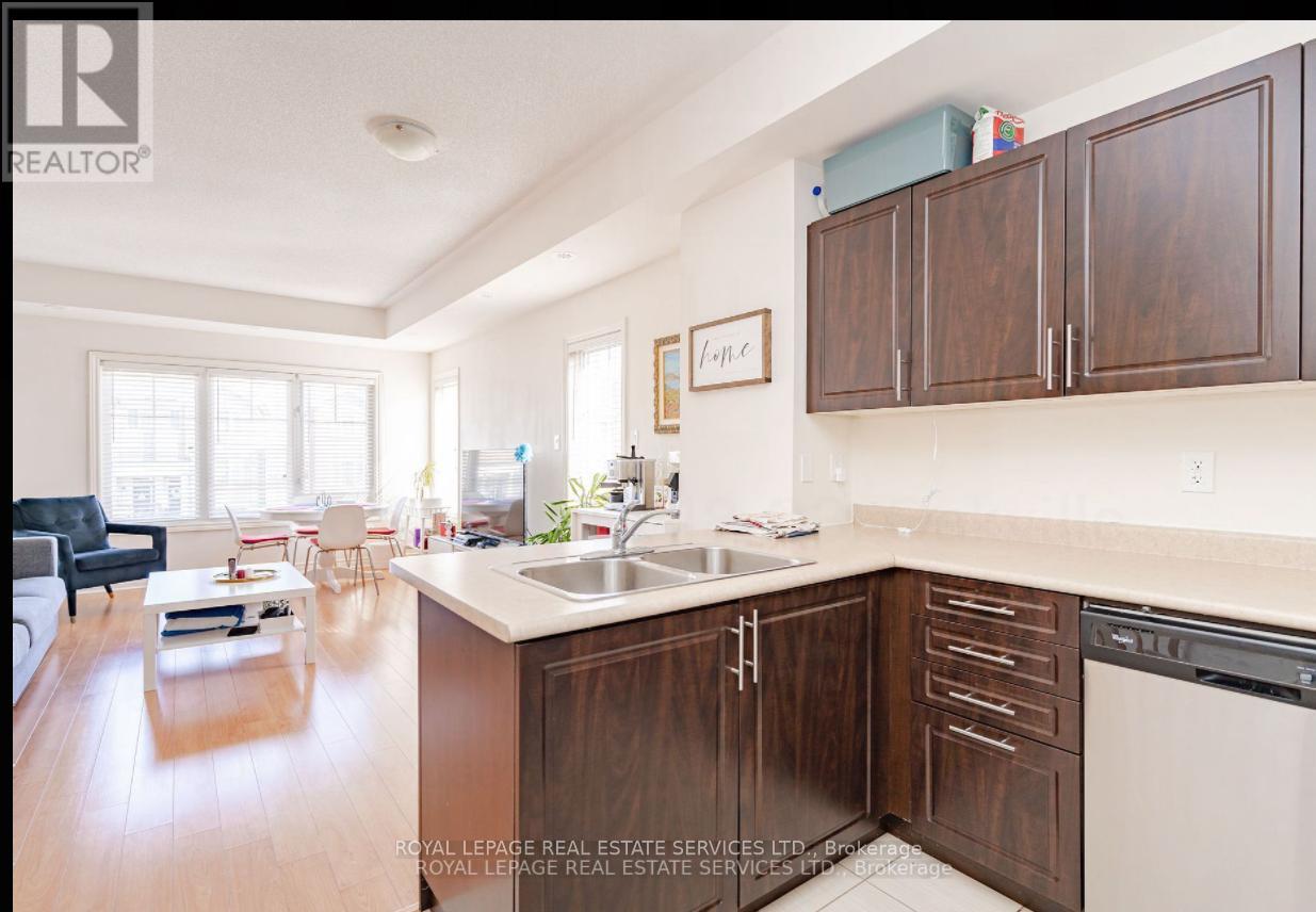 18-03 - 2420 Baronwood Drive, Oakville, Ontario  L6M 0J7 - Photo 13 - W13597400