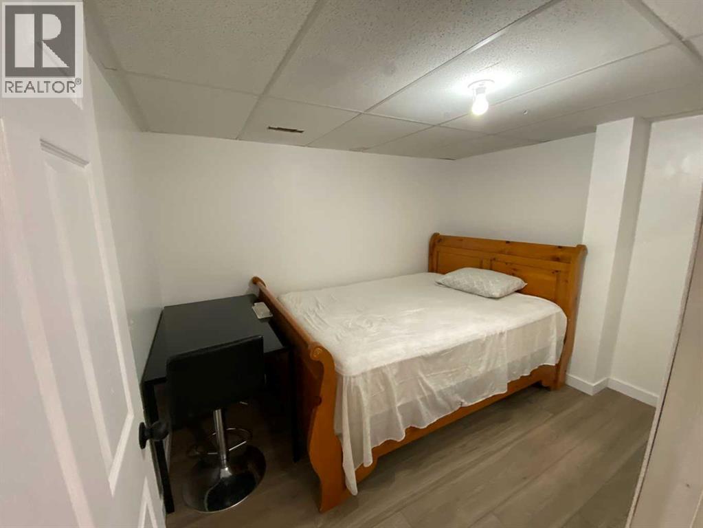 1708 2 Avenue E, Brooks, Alberta  T1R 1K3 - Photo 15 - A2331049