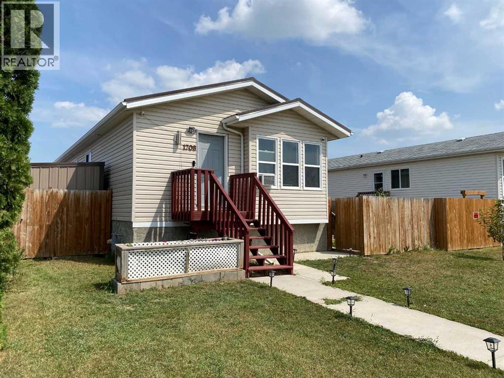 1708 2 Avenue E, Brooks, Alberta  T1R 1K3 - Photo 1 - A2331049