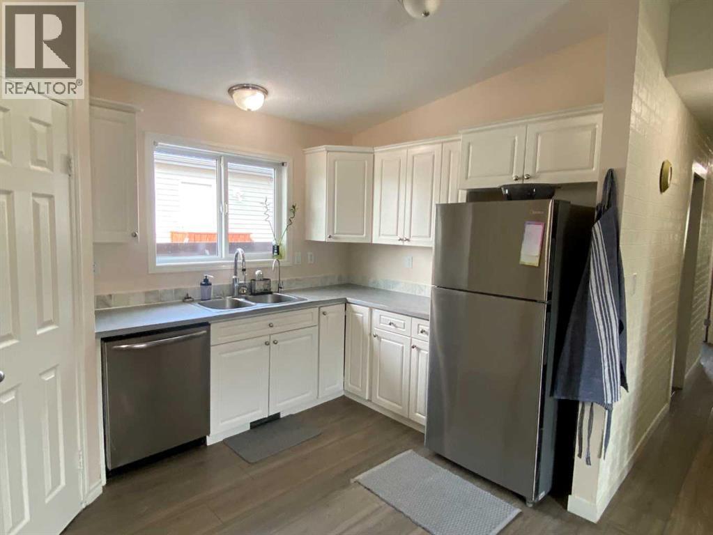 1708 2 Avenue E, Brooks, Alberta  T1R 1K3 - Photo 4 - A2331049