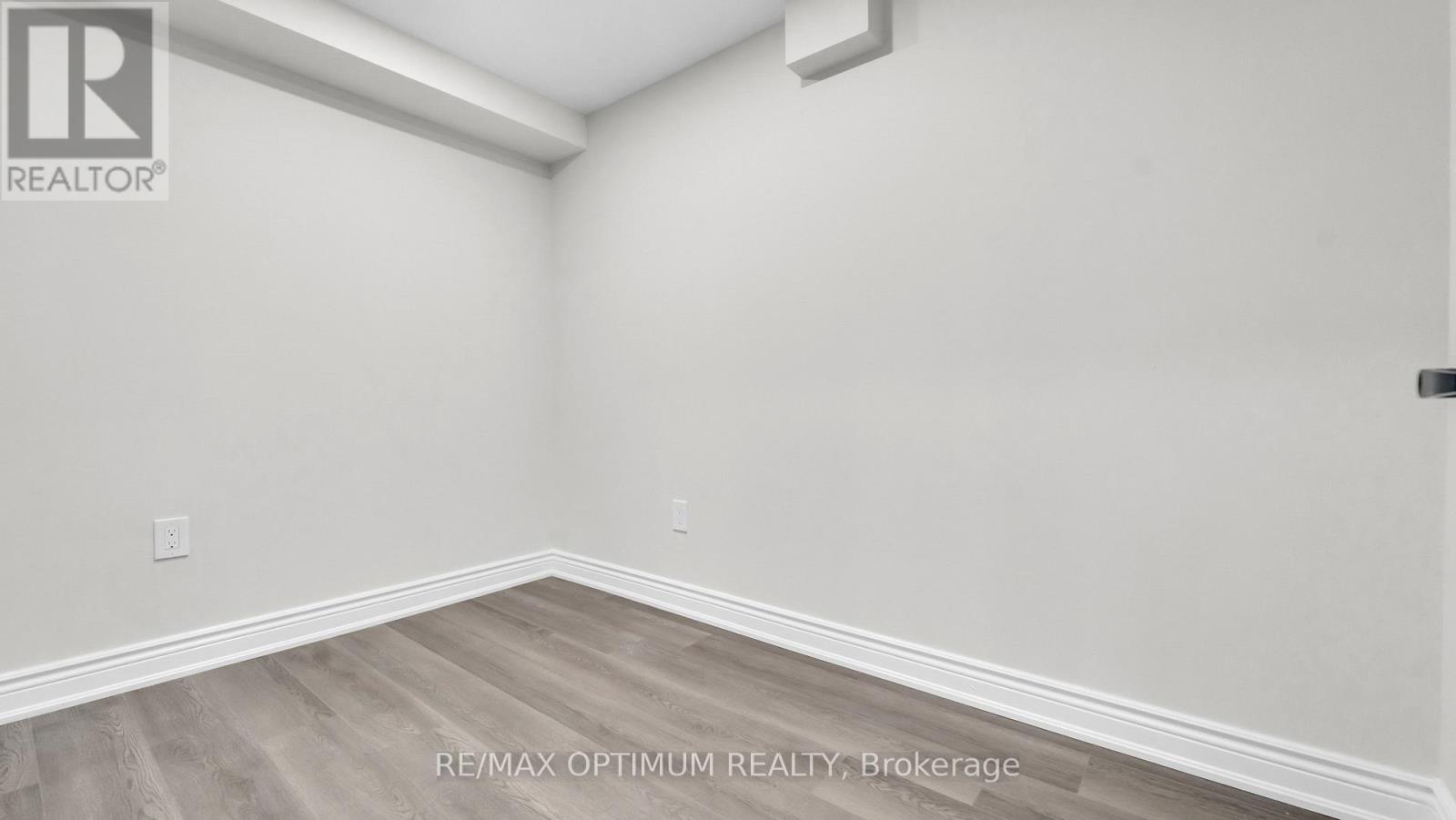 4 Lawnview Court, Brampton, Ontario  L7G 1T4 - Photo 39 - W13581778