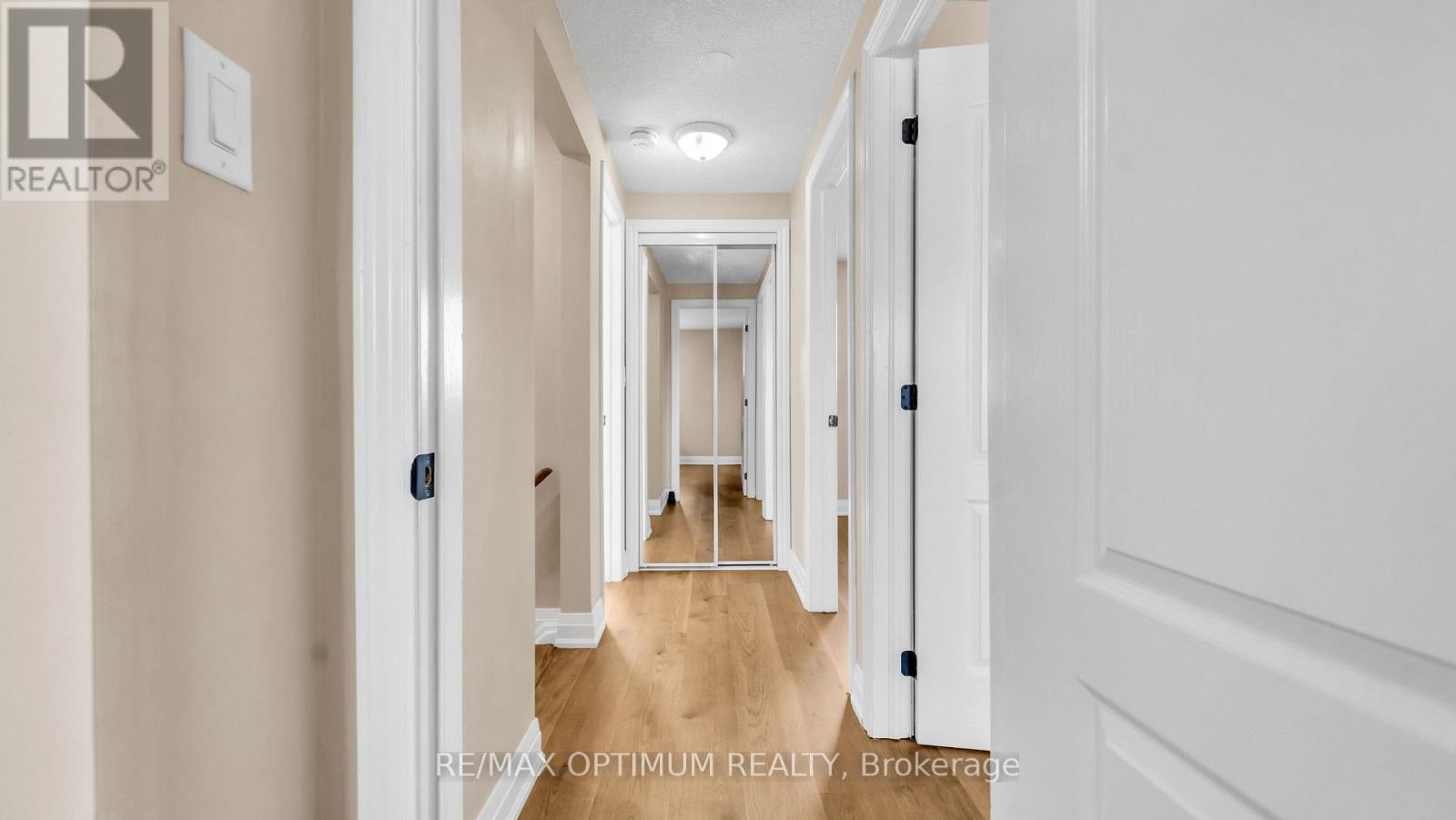 4 Lawnview Court, Brampton, Ontario  L7G 1T4 - Photo 26 - W13581778