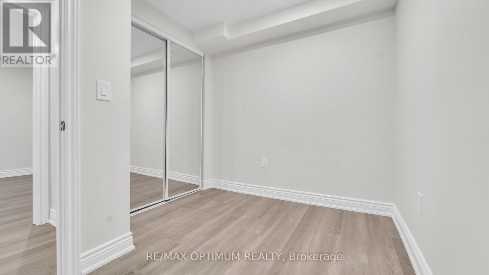 4 Lawnview Court, Brampton, Ontario  L7G 1T4 - Photo 40 - W13581778