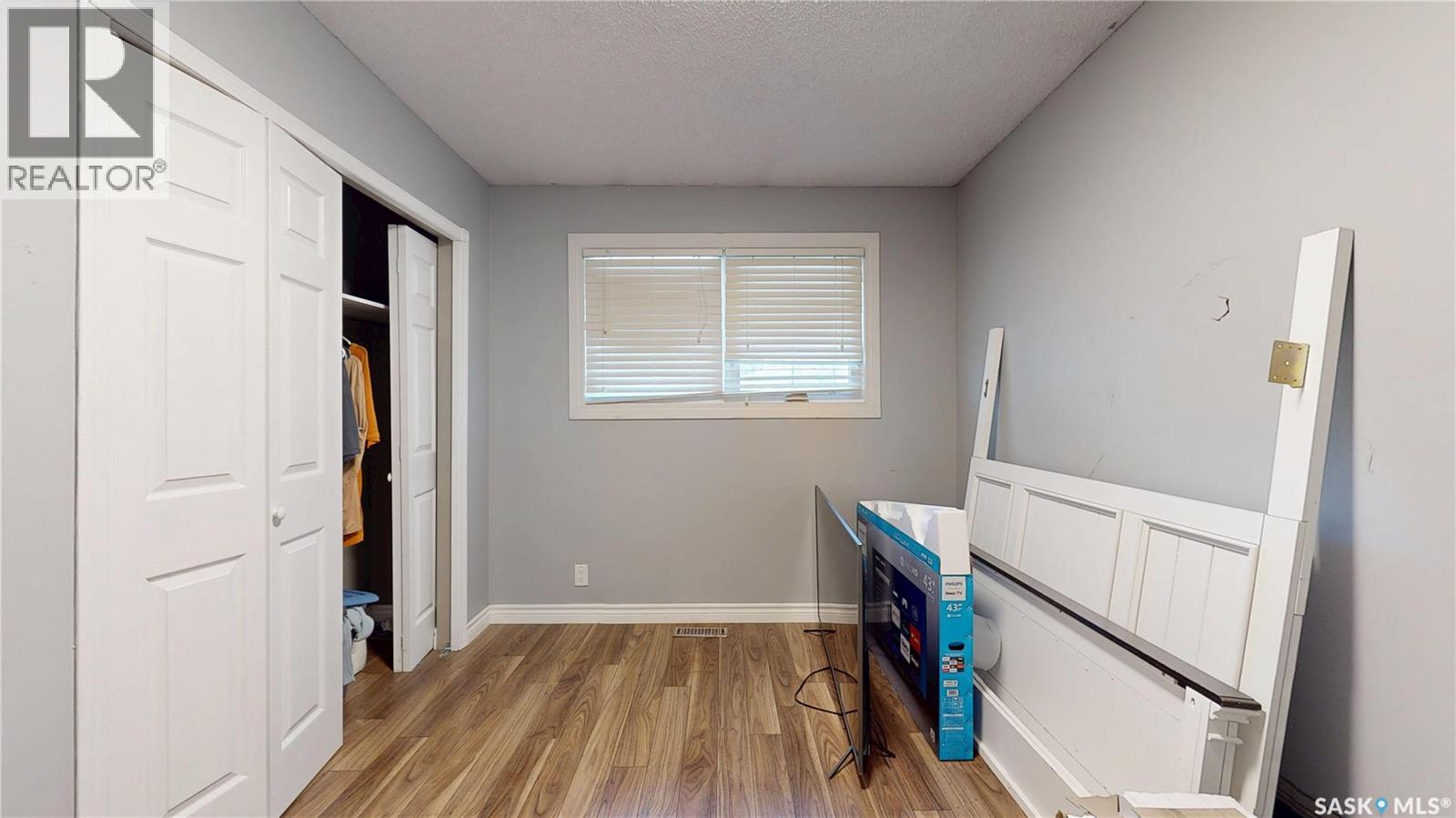 6 Higgins Bay, Regina, Saskatchewan  S4R 6B6 - Photo 29 - SK043411