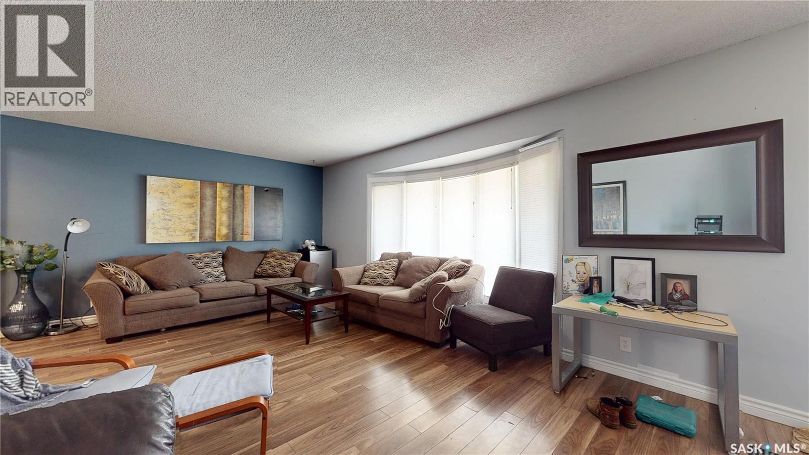 6 Higgins Bay, Regina, Saskatchewan  S4R 6B6 - Photo 10 - SK043411
