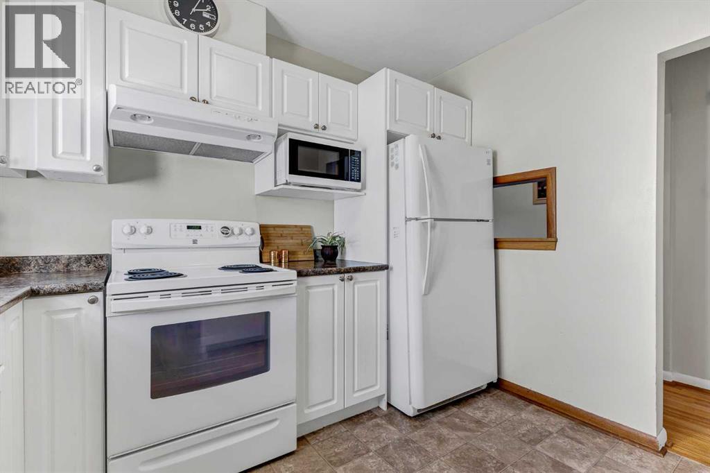2217 33 Street SW, Calgary, Alberta  T3E 2S9 - Photo 9 - A2329011