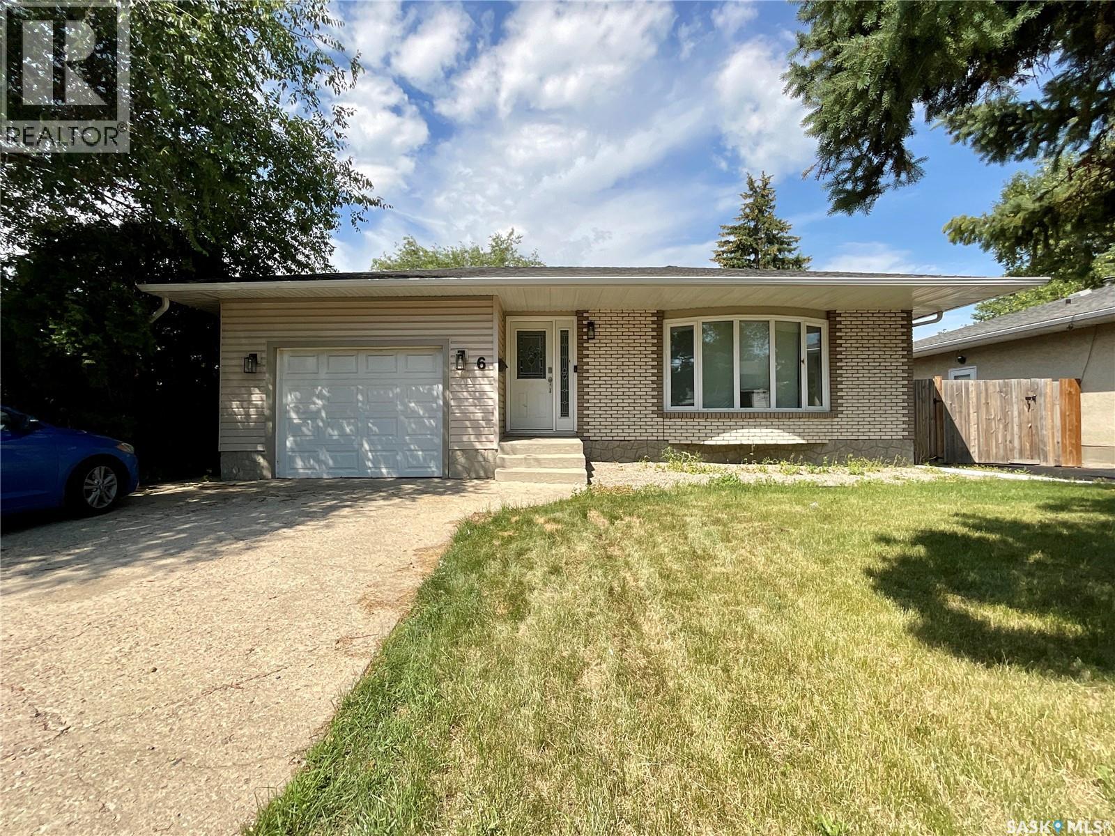 6 Higgins BAY, regina, Saskatchewan
