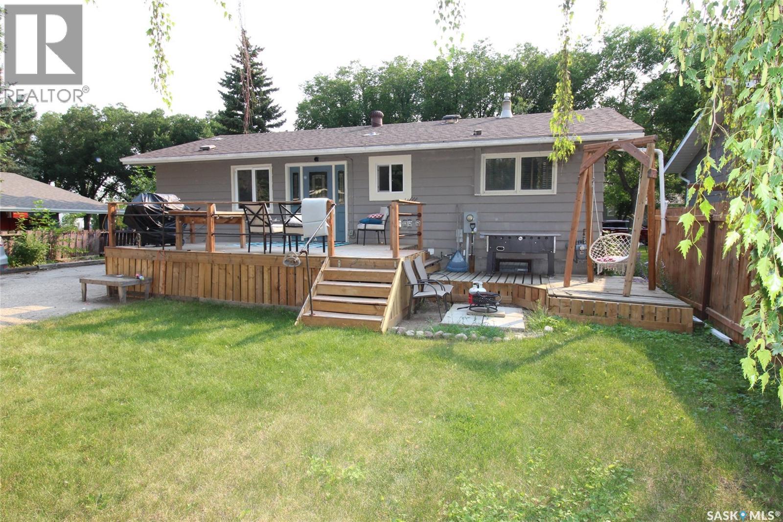 851 2nd Street E, Shaunavon, Saskatchewan  S0N 2M0 - Photo 30 - SK032391