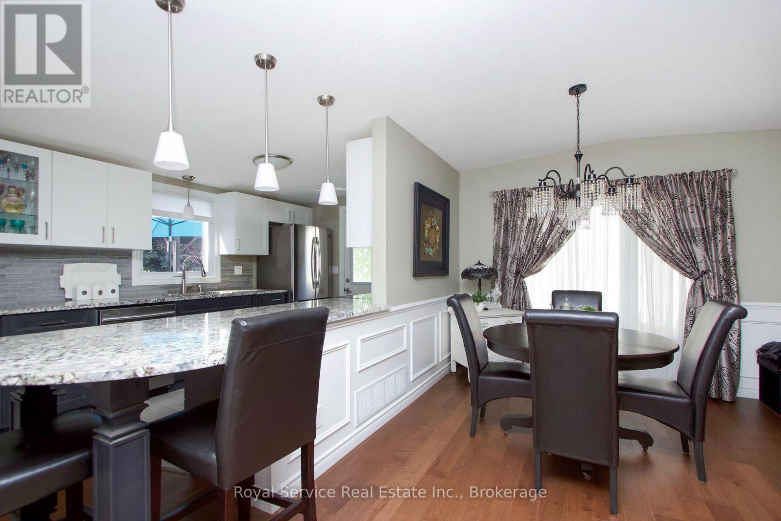 27 Cornerbrook Court, Clarington, Ontario  L1B 1B7 - Photo 10 - E13597562