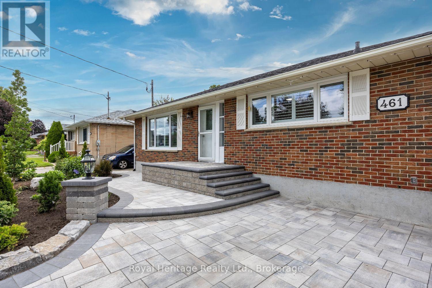 461 Gibbons Street, Oshawa, Ontario  L1J 4Z3 - Photo 2 - E13597782