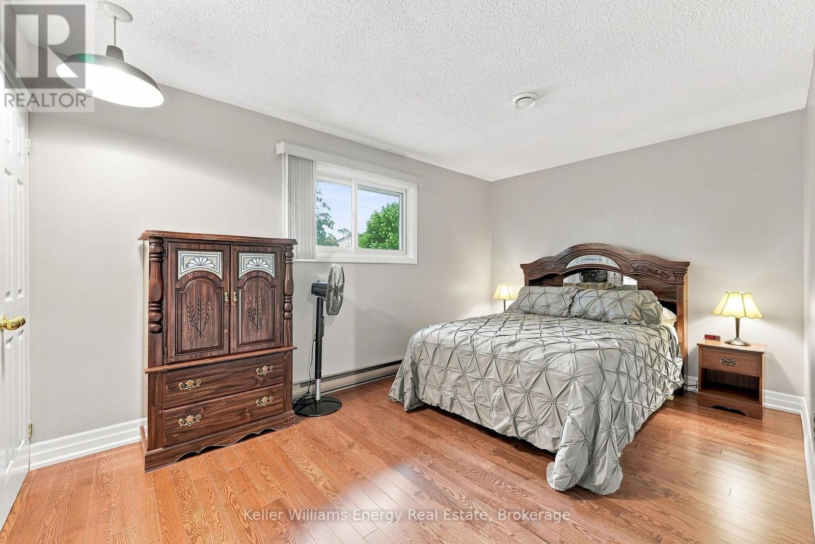 510 Charrington Avenue, Oshawa, Ontario  L1G 7L8 - Photo 8 - E13597882