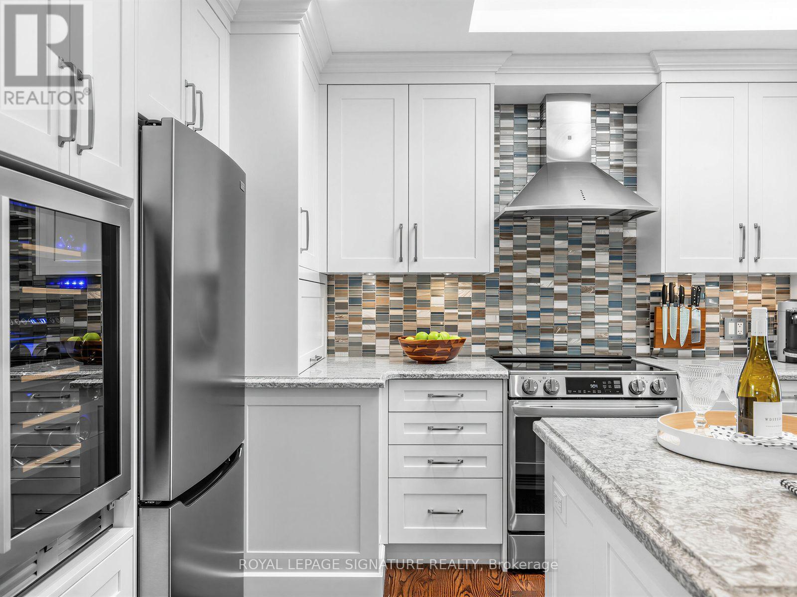 25 Overton Crescent, Toronto, Ontario  M3B 2V4 - Photo 10 - C13597520