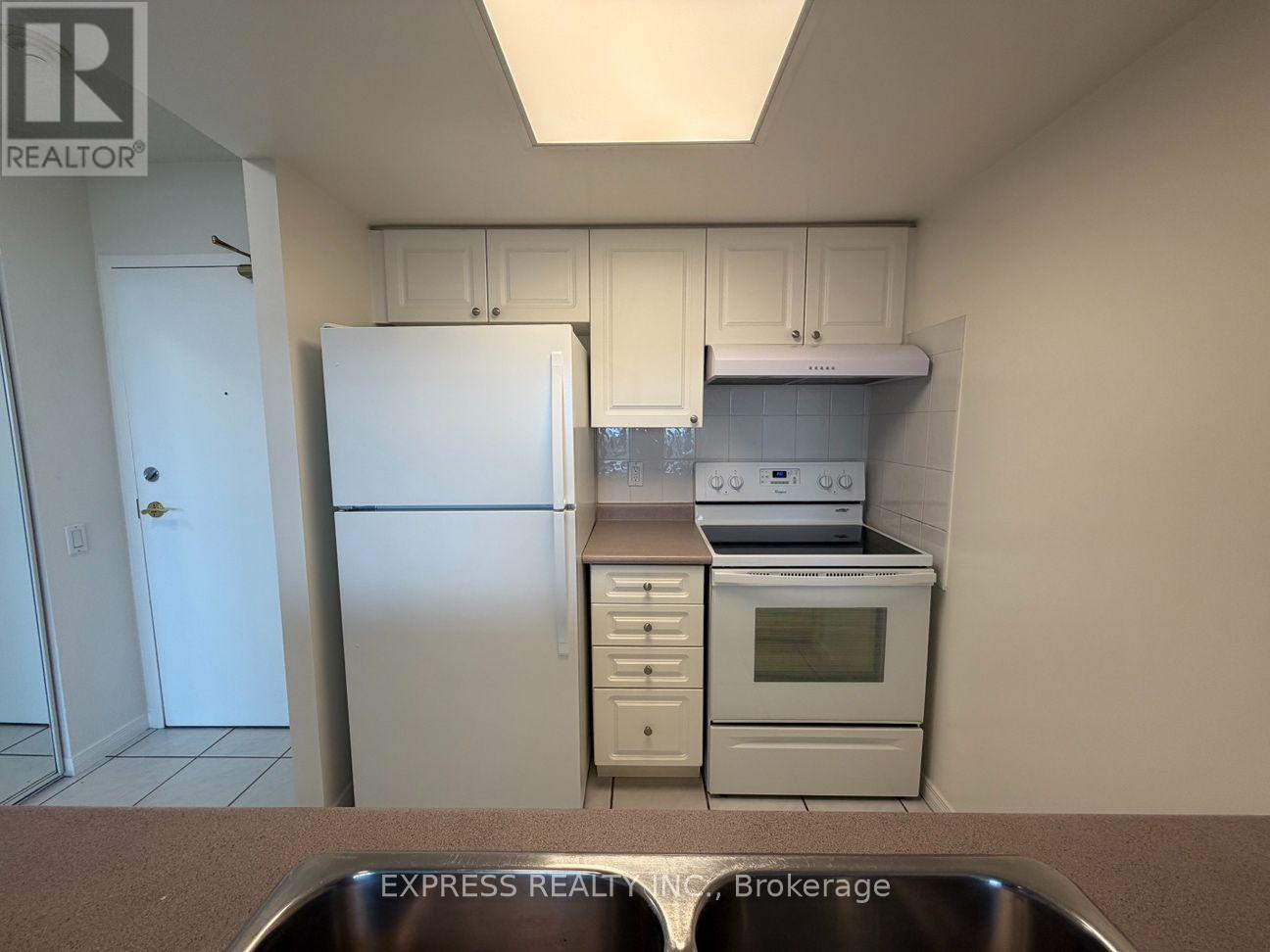 1902 - 8 Hillcrest Avenue, Toronto, Ontario  M2N 6Y6 - Photo 5 - C13597580