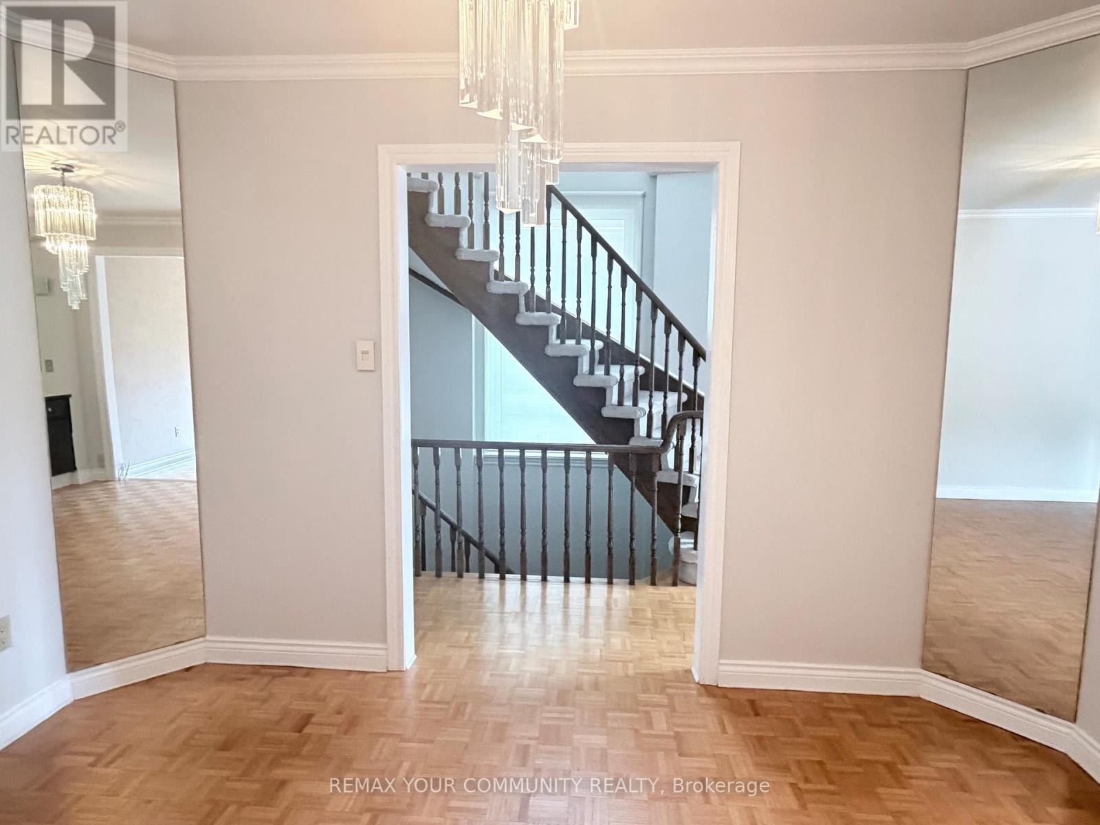 133 Stillwater Crescent, Toronto, Ontario  M2R 3S3 - Photo 4 - C13597582