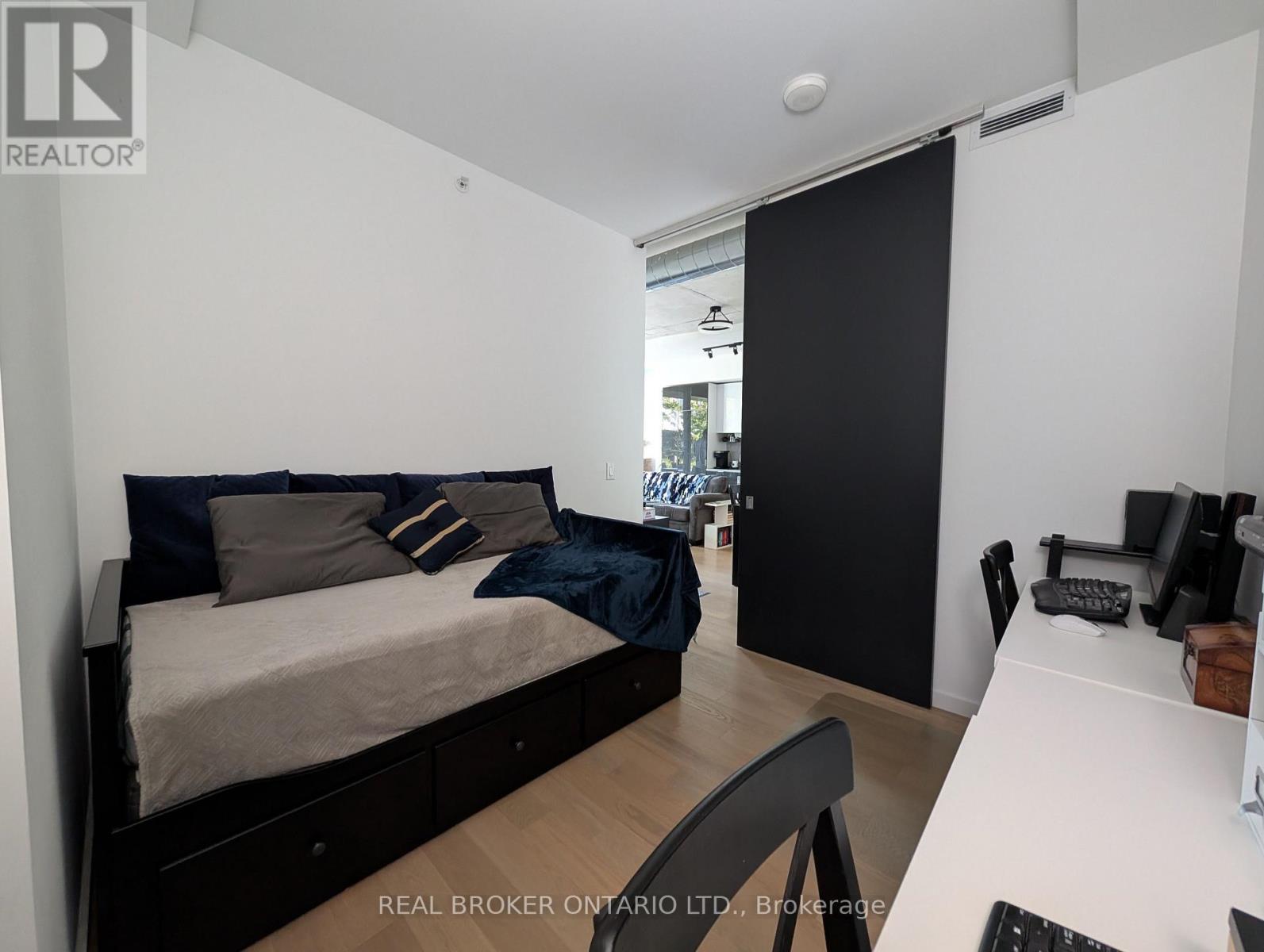712 - 170 Bayview Avenue, Toronto, Ontario  M5A 0M4 - Photo 12 - C13597686