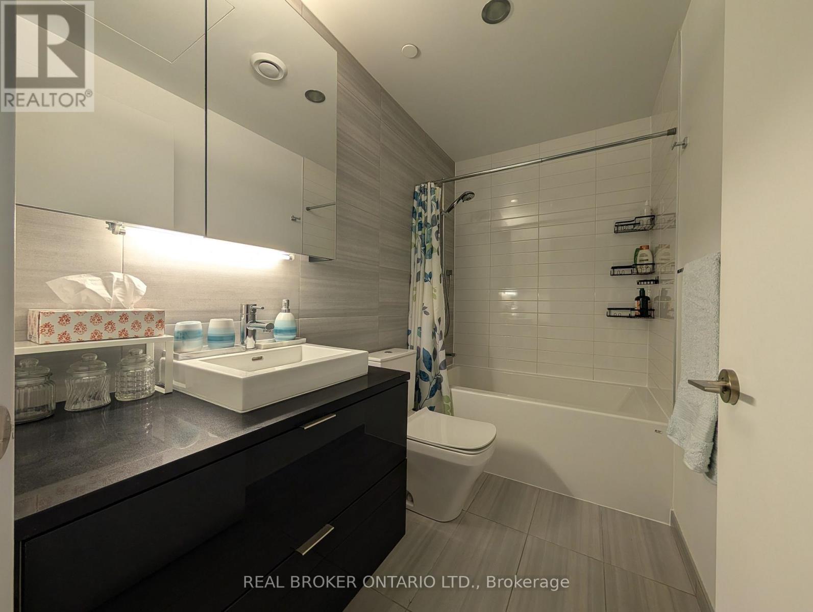712 - 170 Bayview Avenue, Toronto, Ontario  M5A 0M4 - Photo 13 - C13597686