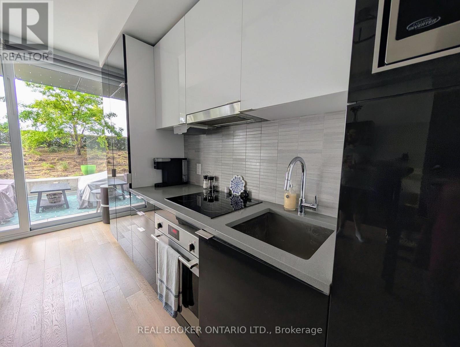 712 - 170 Bayview Avenue, Toronto, Ontario  M5A 0M4 - Photo 5 - C13597686