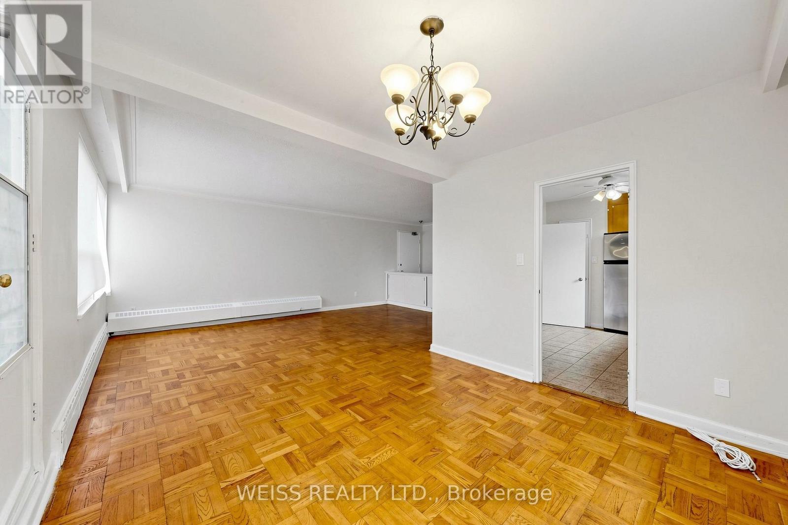 4 - 17 Fraserwood Avenue, Toronto, Ontario  M6B 2N3 - Photo 11 - C13597746