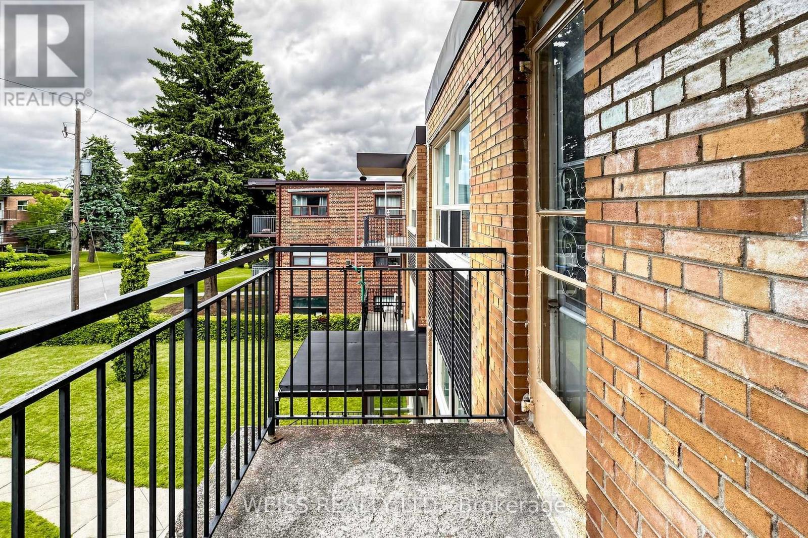 4 - 17 Fraserwood Avenue, Toronto, Ontario  M6B 2N3 - Photo 33 - C13597746