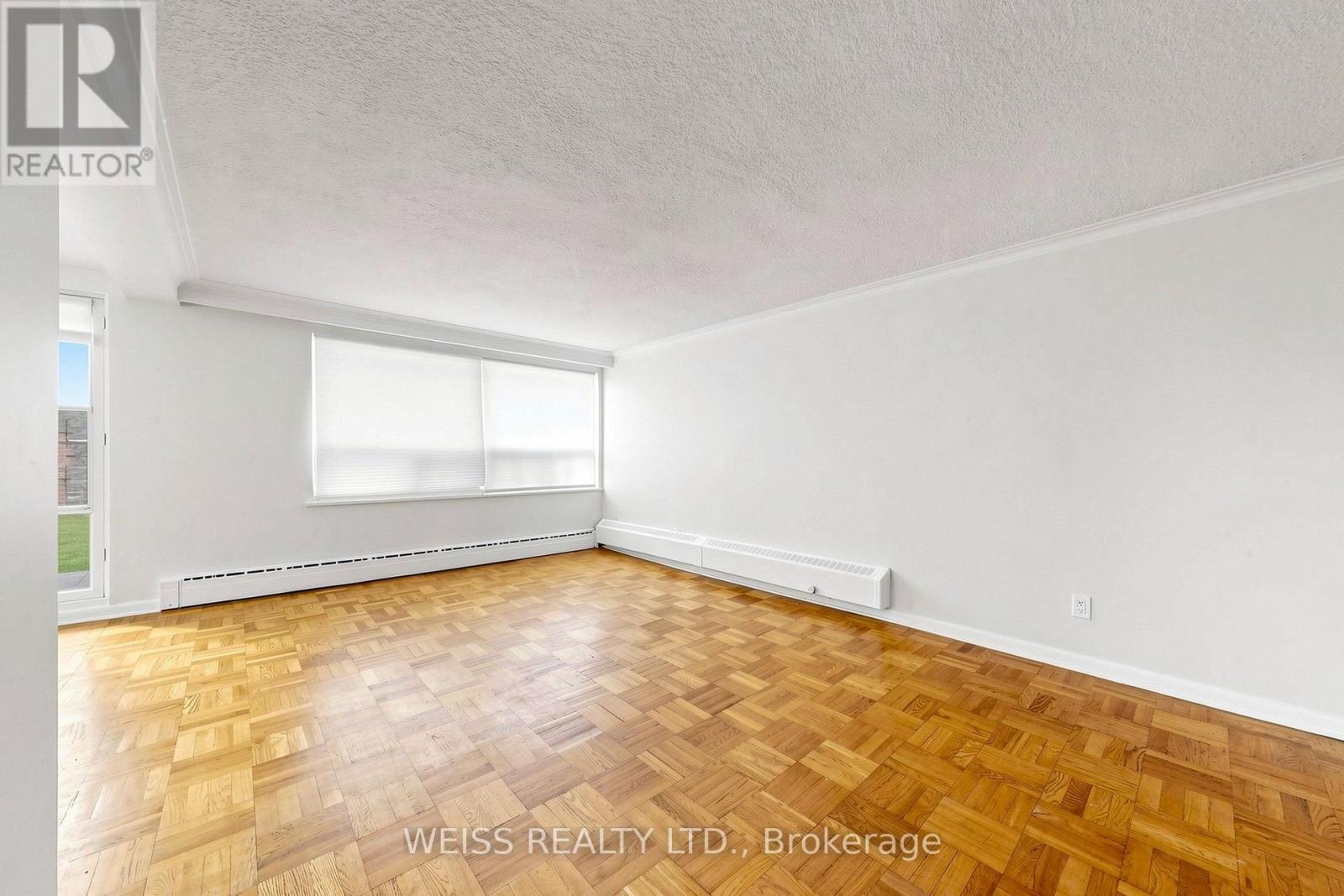 4 - 17 Fraserwood Avenue, Toronto, Ontario  M6B 2N3 - Photo 6 - C13597746