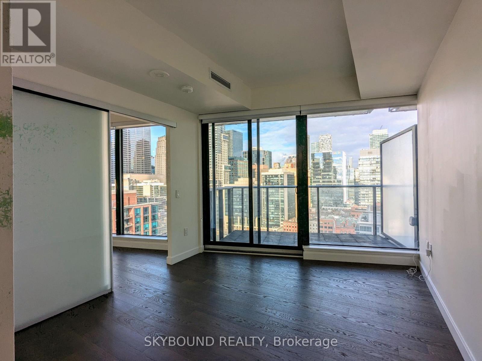 1807 - 2a Church Street, Toronto, Ontario  M5E 0E1 - Photo 17 - C13597872