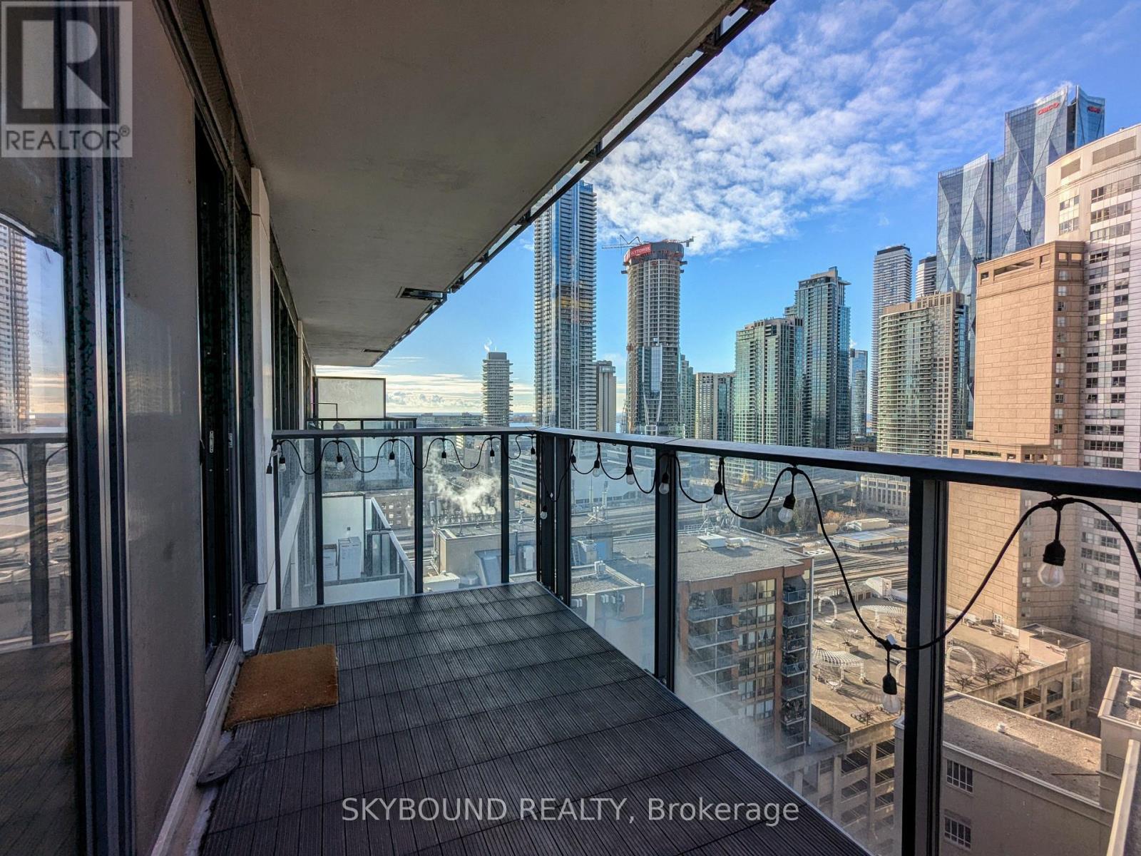 1807 - 2a Church Street, Toronto, Ontario  M5E 0E1 - Photo 27 - C13597872