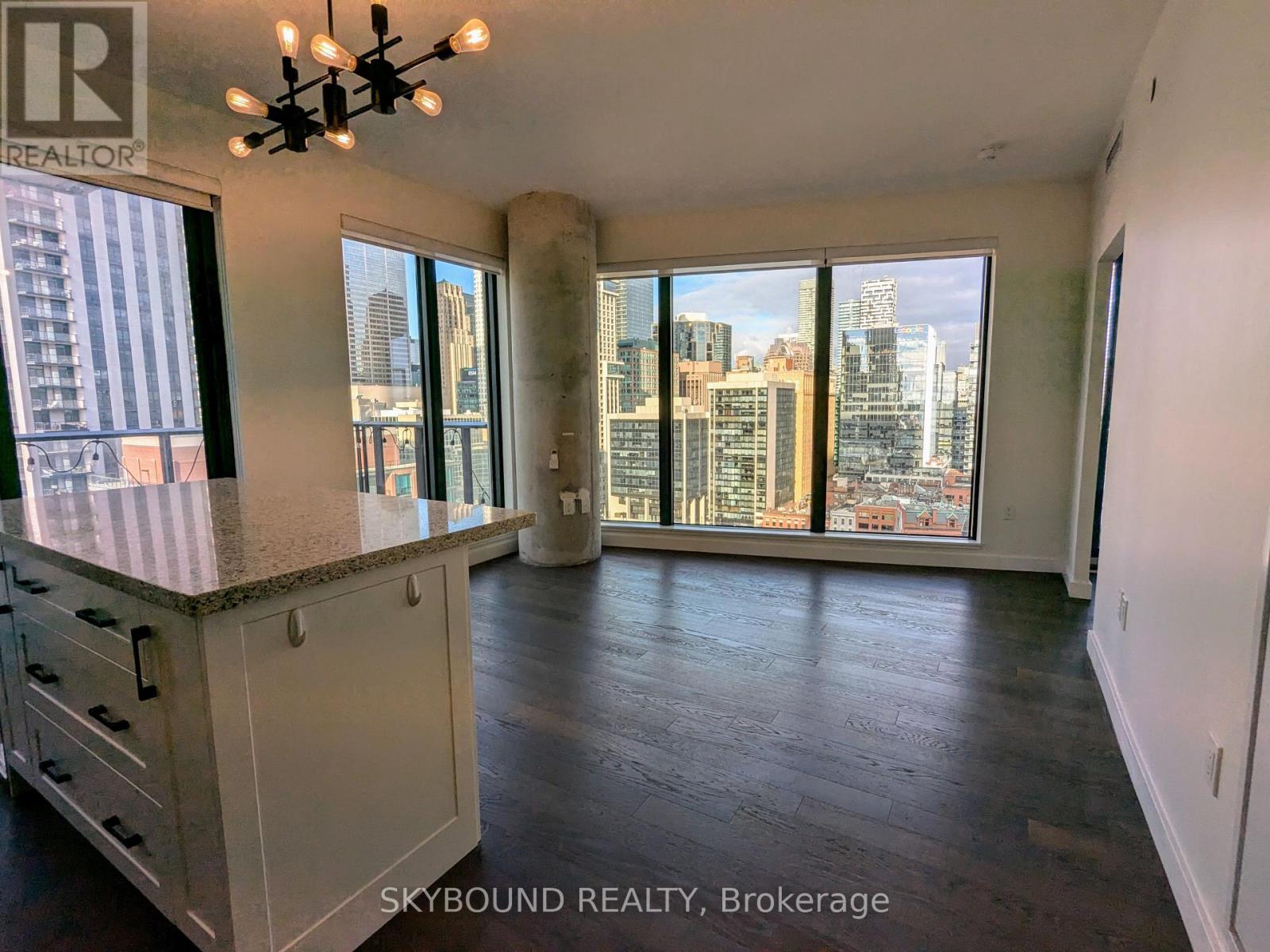 1807 - 2a Church Street, Toronto, Ontario  M5E 0E1 - Photo 3 - C13597872